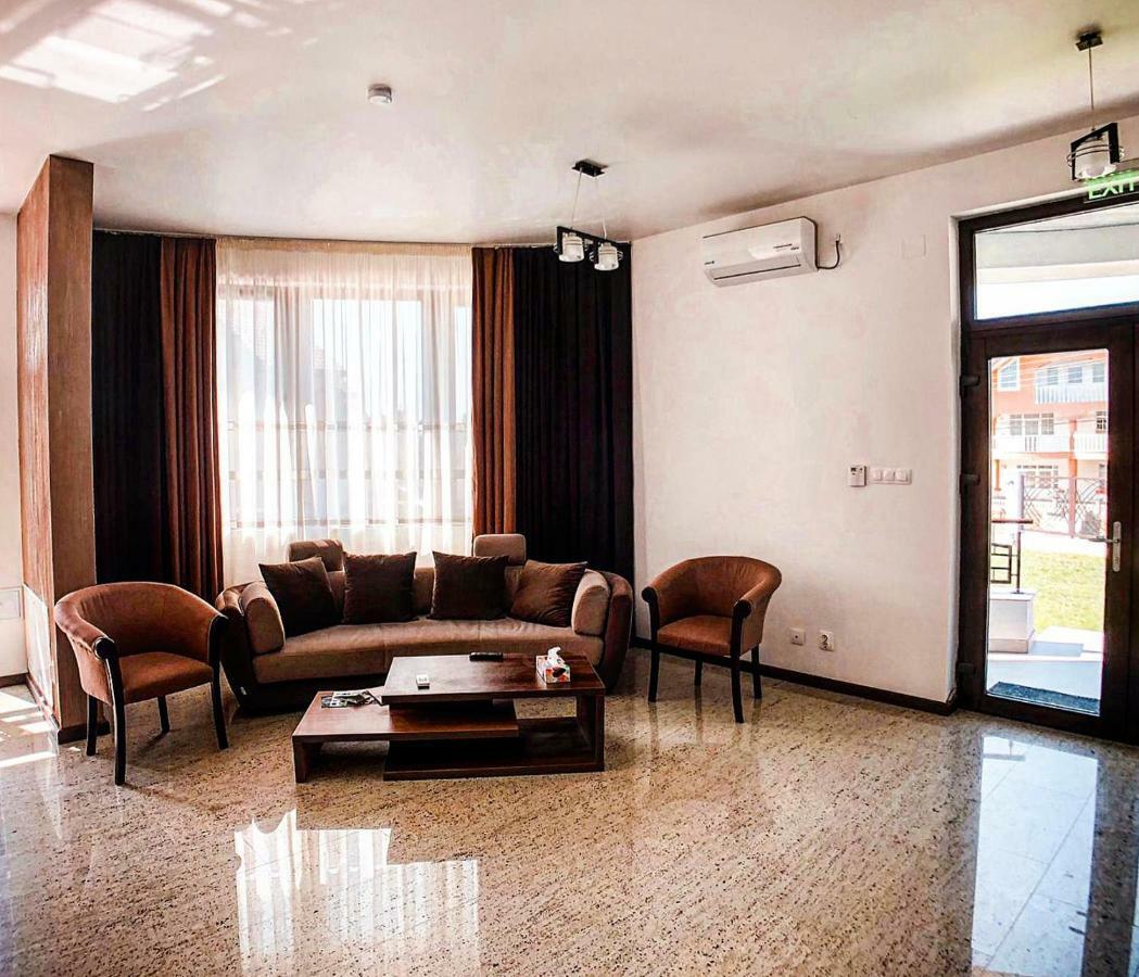 Târgu Jiu Pensiunea Casa Hortopan מראה חיצוני תמונה