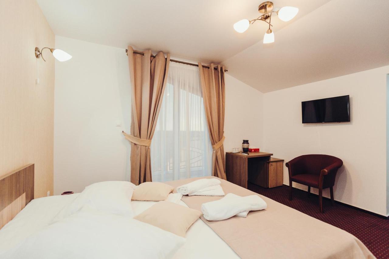 Târgu Jiu Pensiunea Casa Hortopan מראה חיצוני תמונה