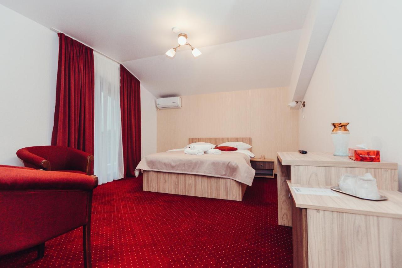 Târgu Jiu Pensiunea Casa Hortopan מראה חיצוני תמונה