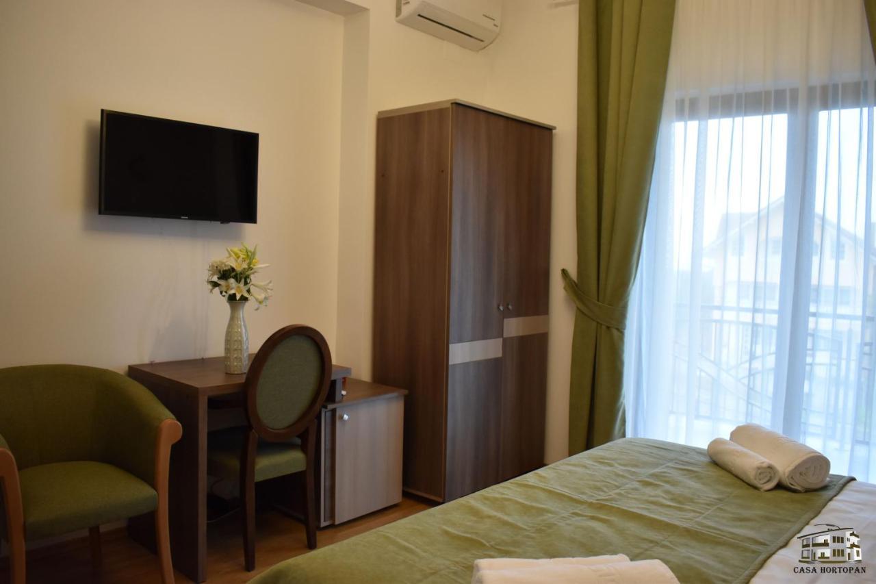 Târgu Jiu Pensiunea Casa Hortopan מראה חיצוני תמונה